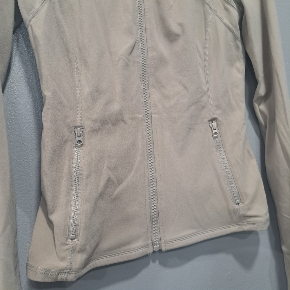 Glowmode FeatherFit Slim-It Active Jacket Medium Tan Beige Full Zip Thumbholes - Picture 4 of 7